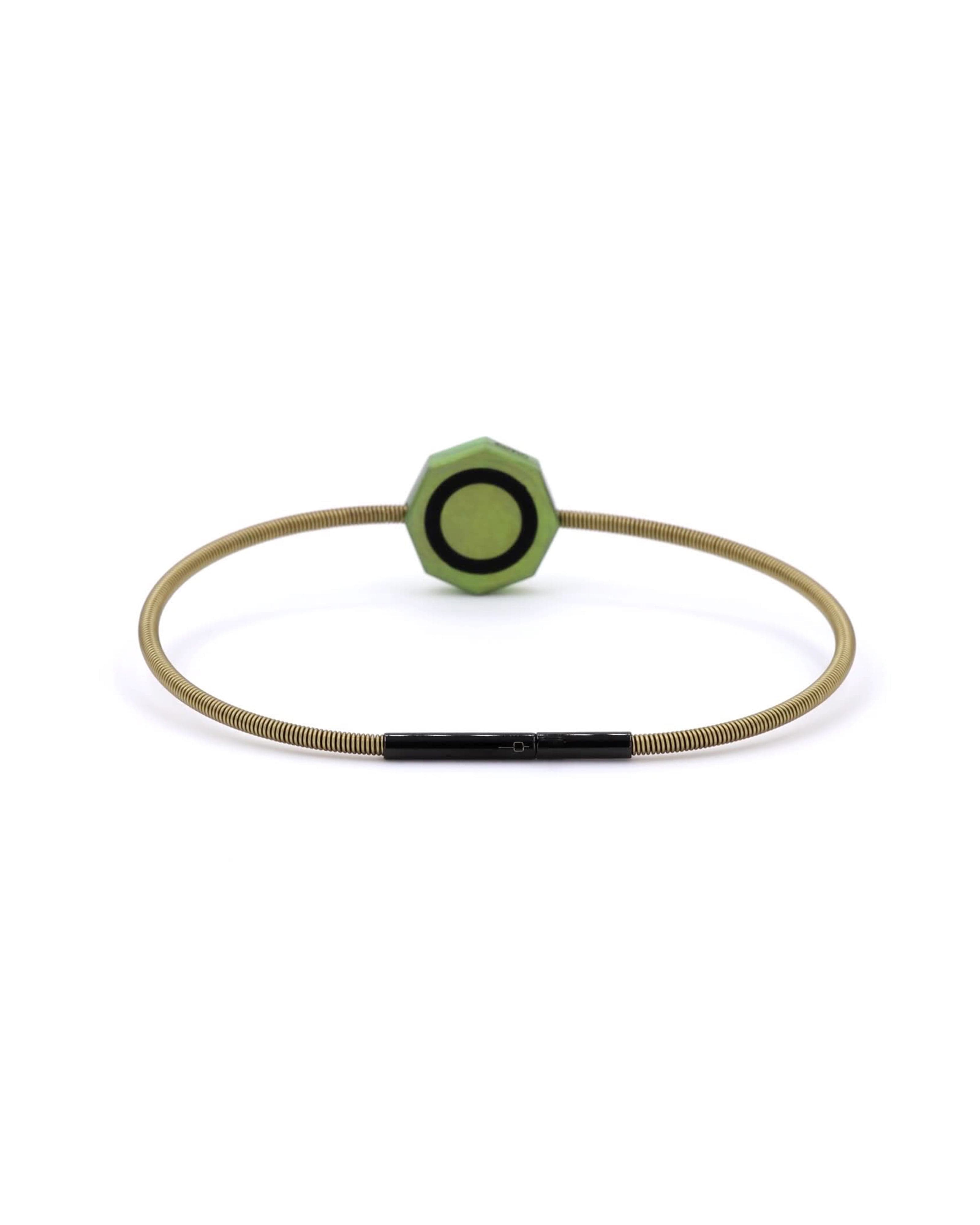 Vibes – Titanium Bracelet in Green Color.